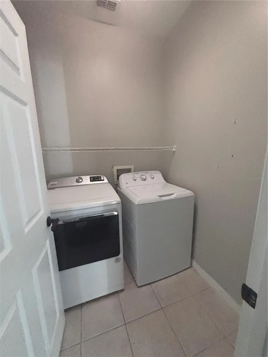 131 BONVILLE DR