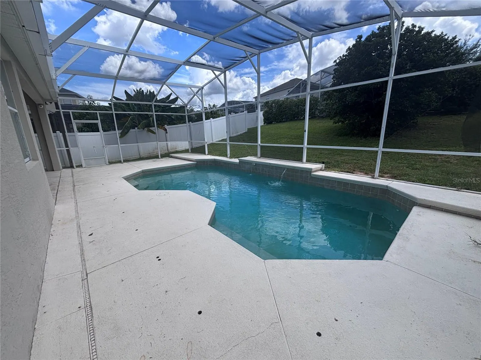 131 BONVILLE DR