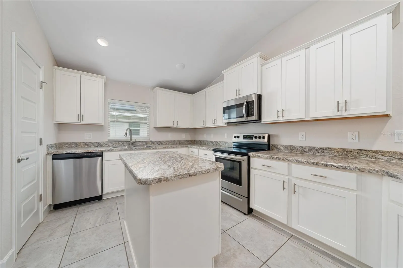 1101 CITRUS LANDINGS BLVD