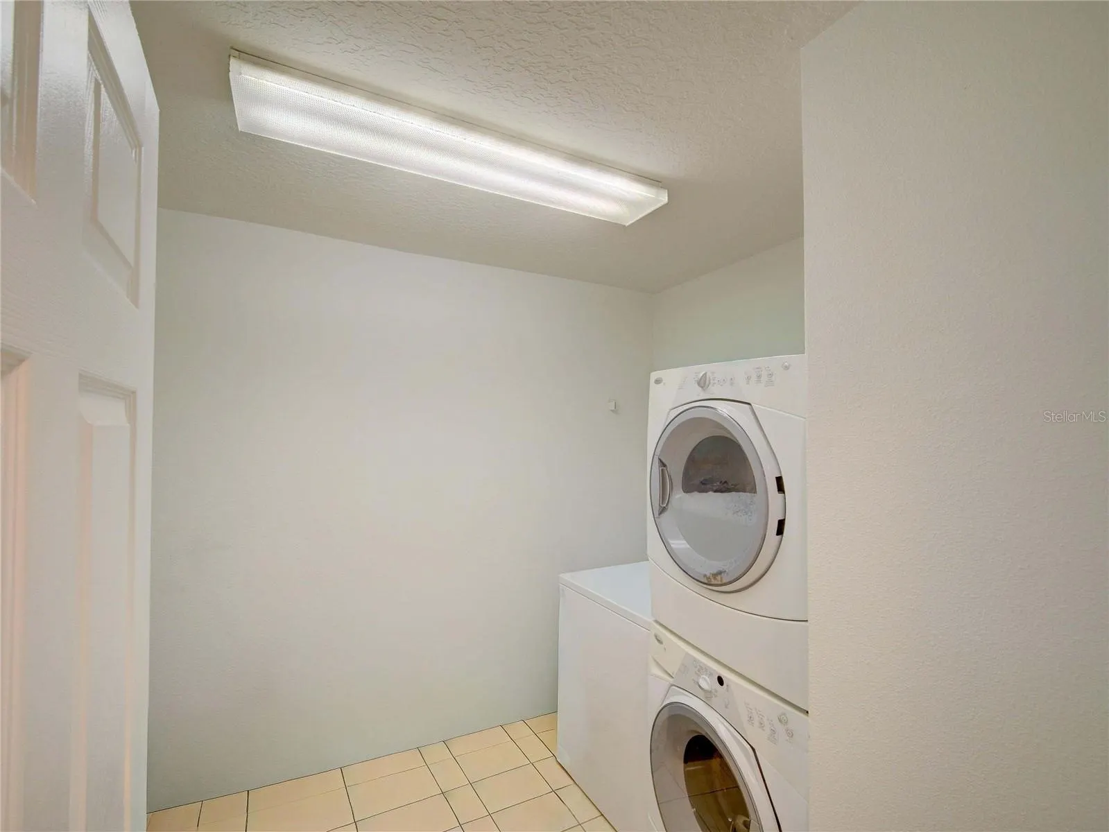 306 SALMON CT
