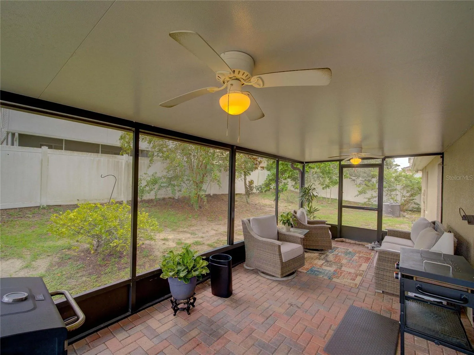 306 SALMON CT