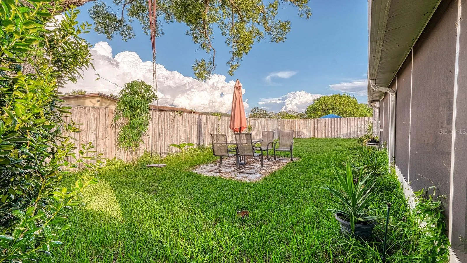 9206 GRAY FOX LN