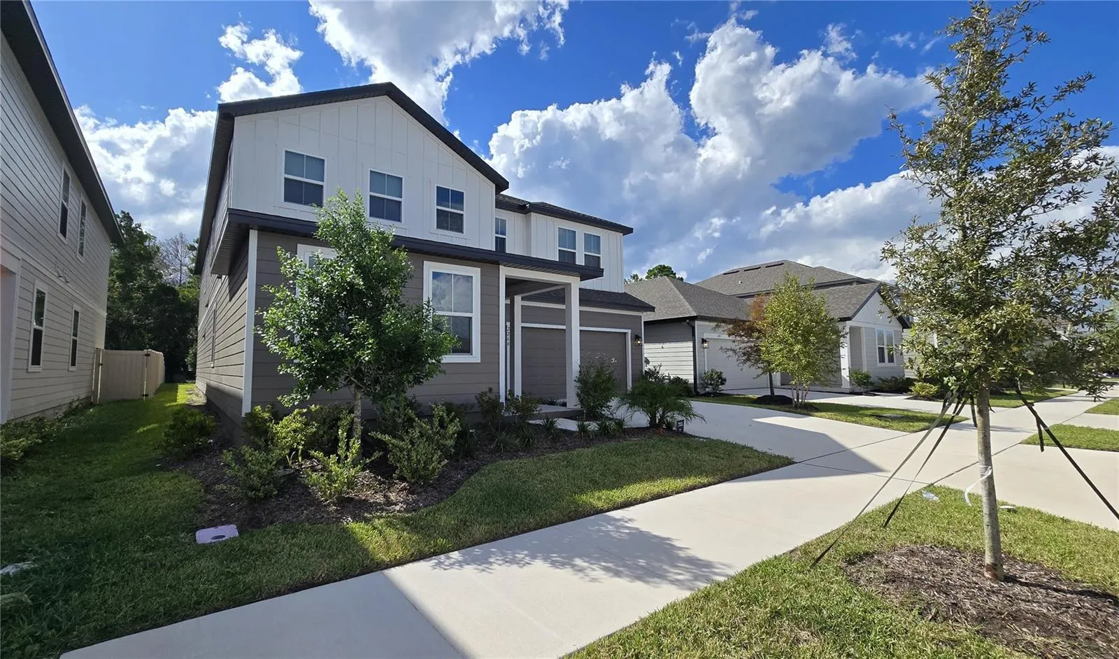 2268 BROADBROOK DR