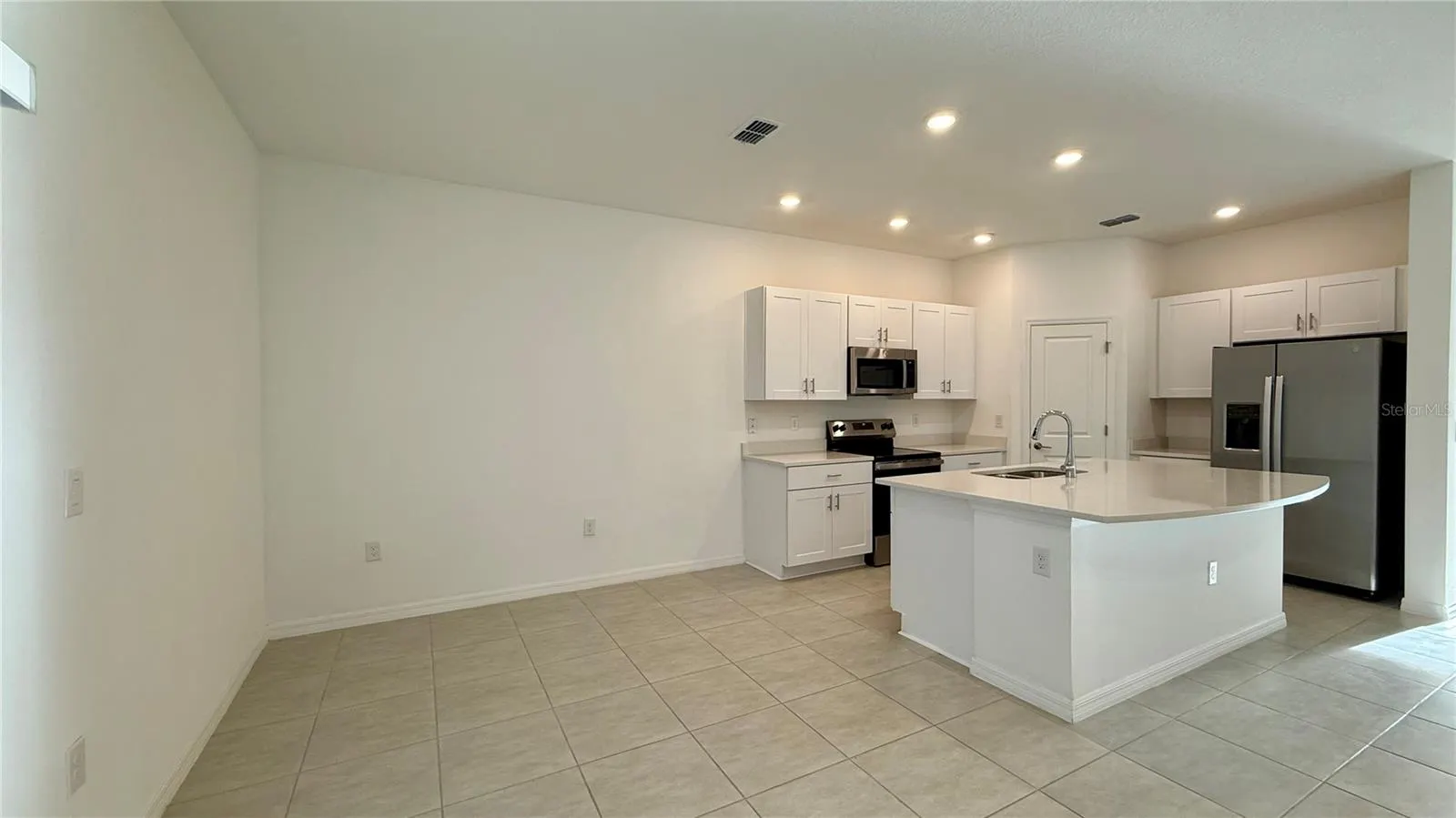 3006 CANARY AVE