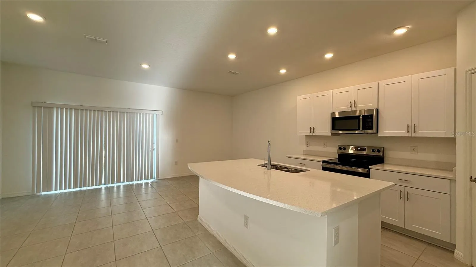 3006 CANARY AVE