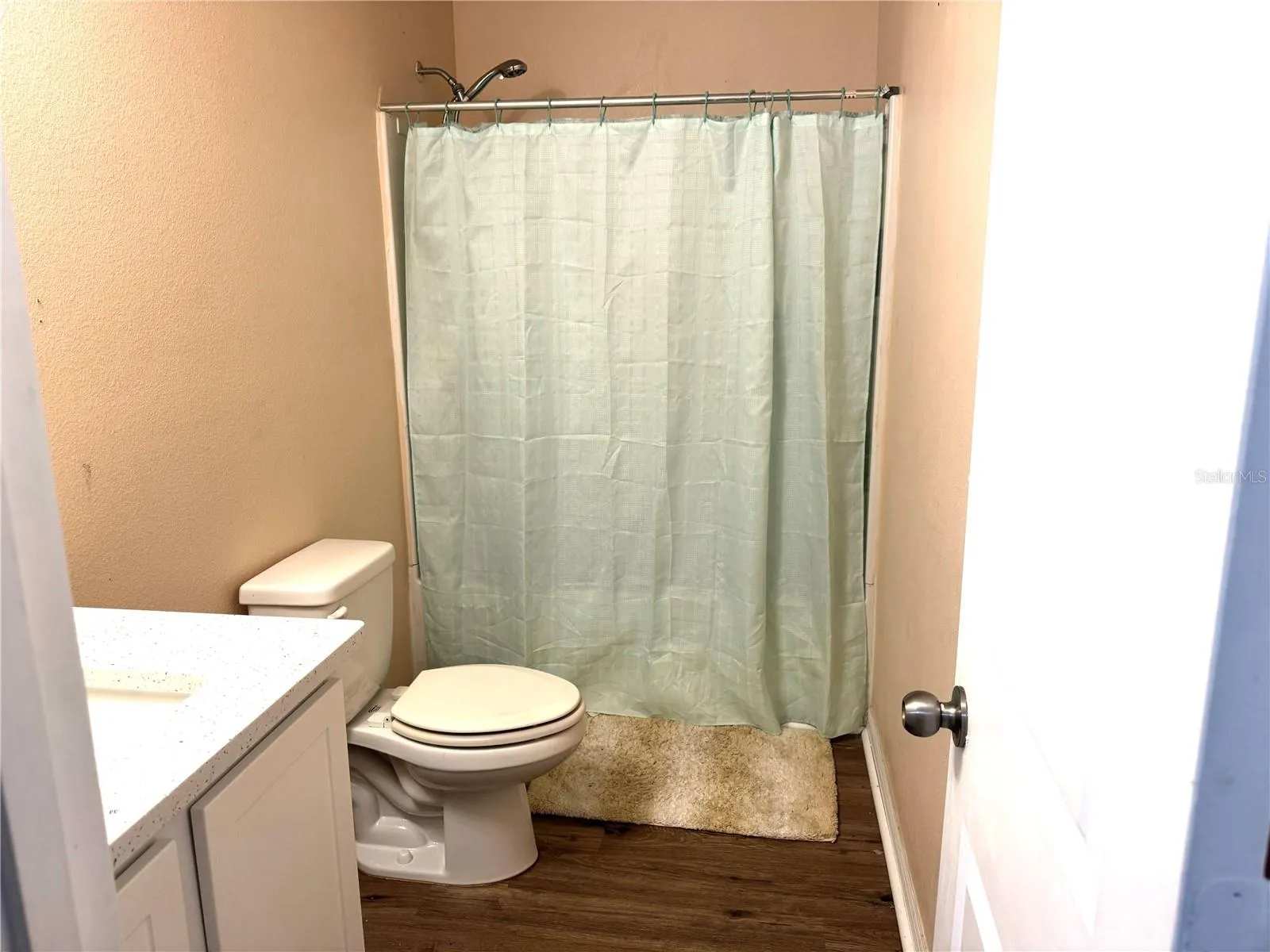 256 BEGONIA LN