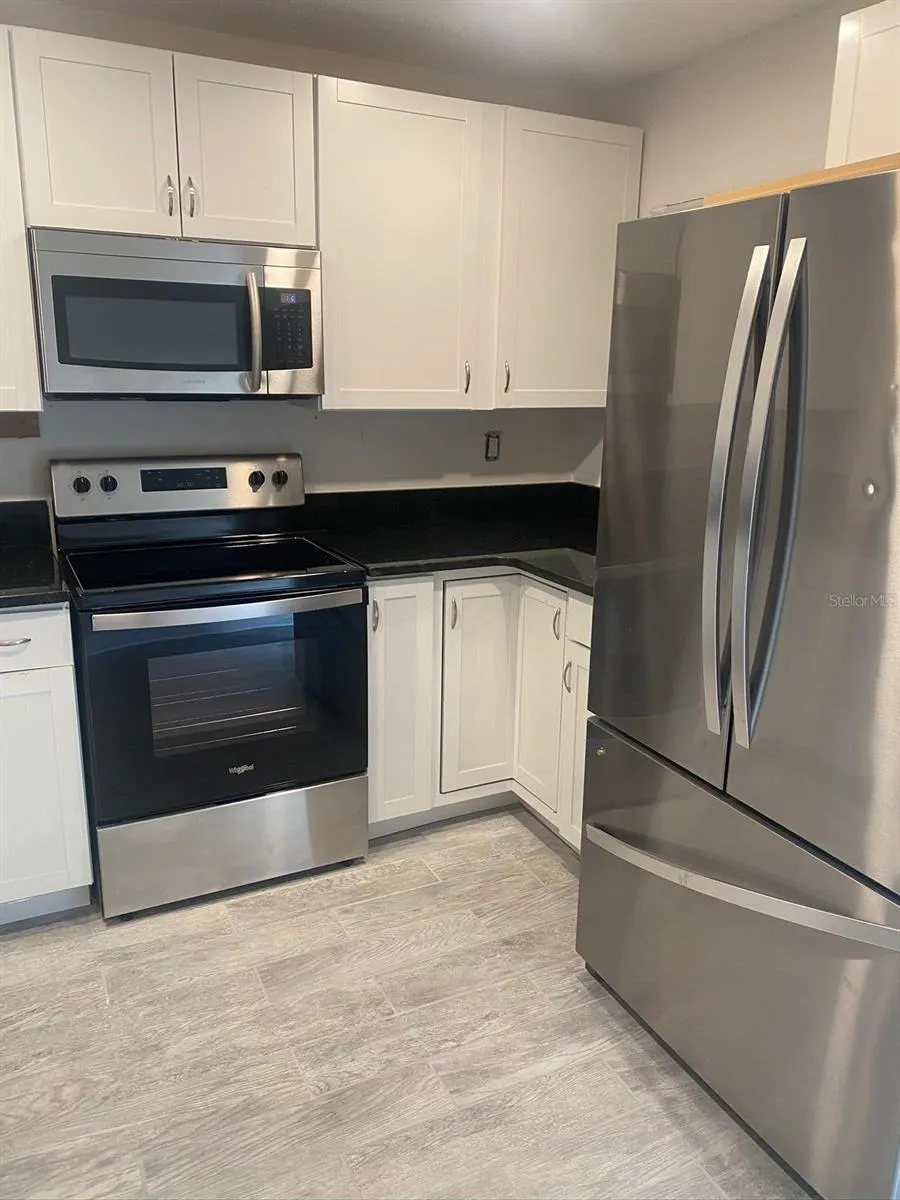 2647 SURREY CT #2647, #2647