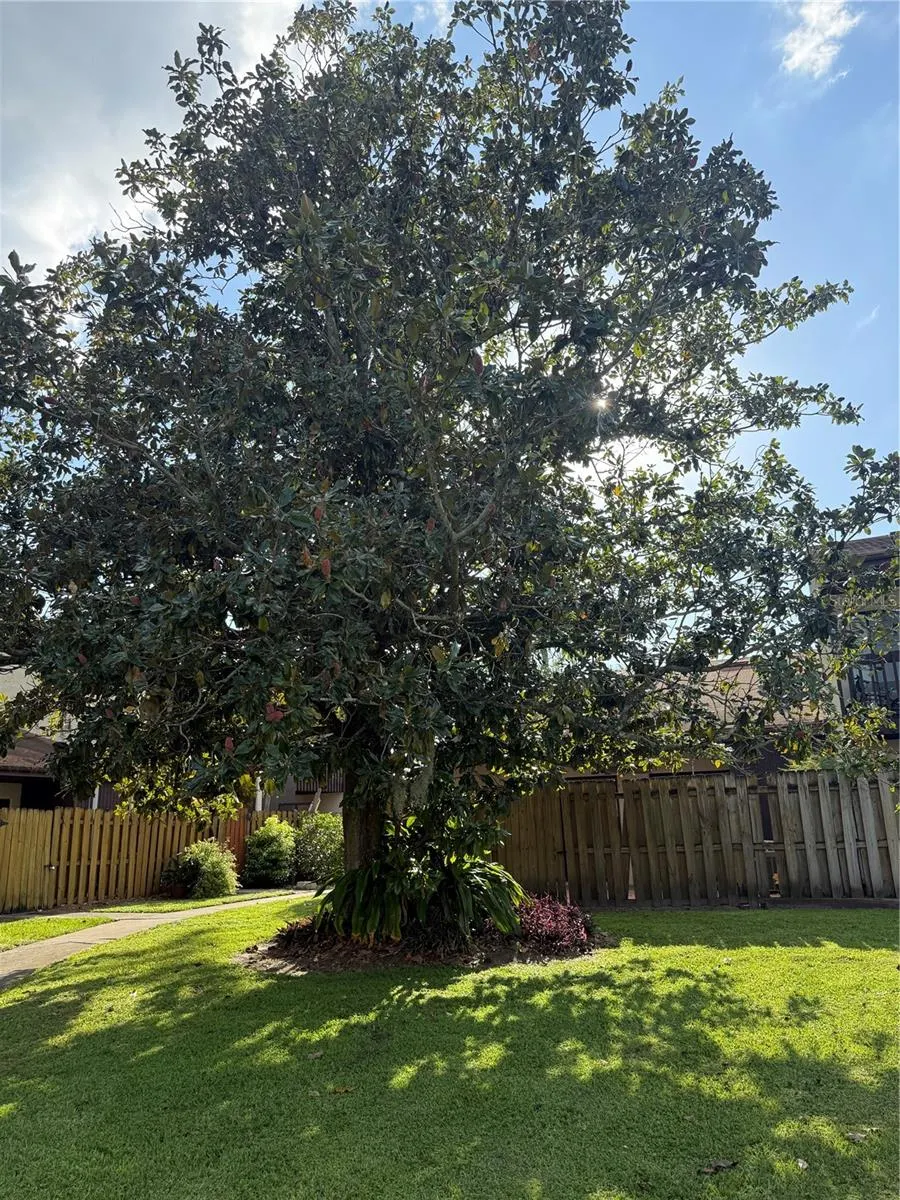 2647 SURREY CT #2647, #2647
