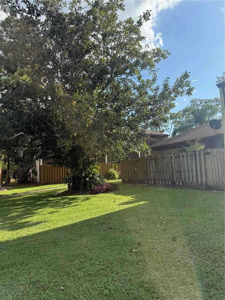 2647 SURREY CT #2647, #2647