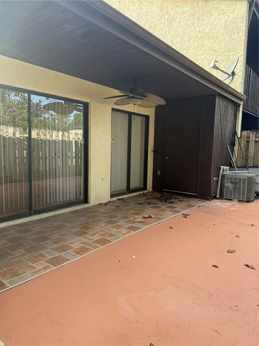 2647 SURREY CT #2647, #2647