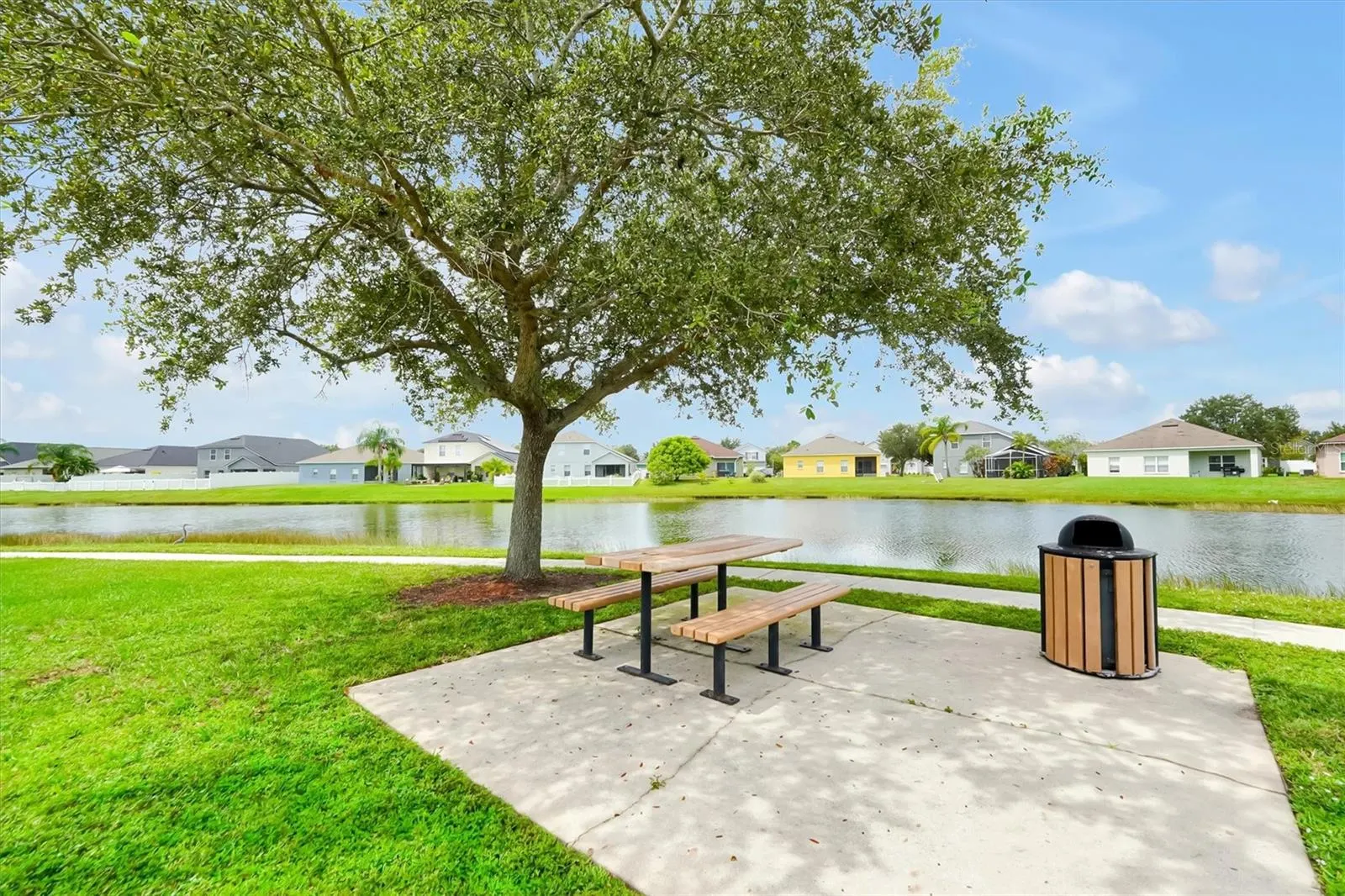 3146 QUEEN ALEXANDRIA DR