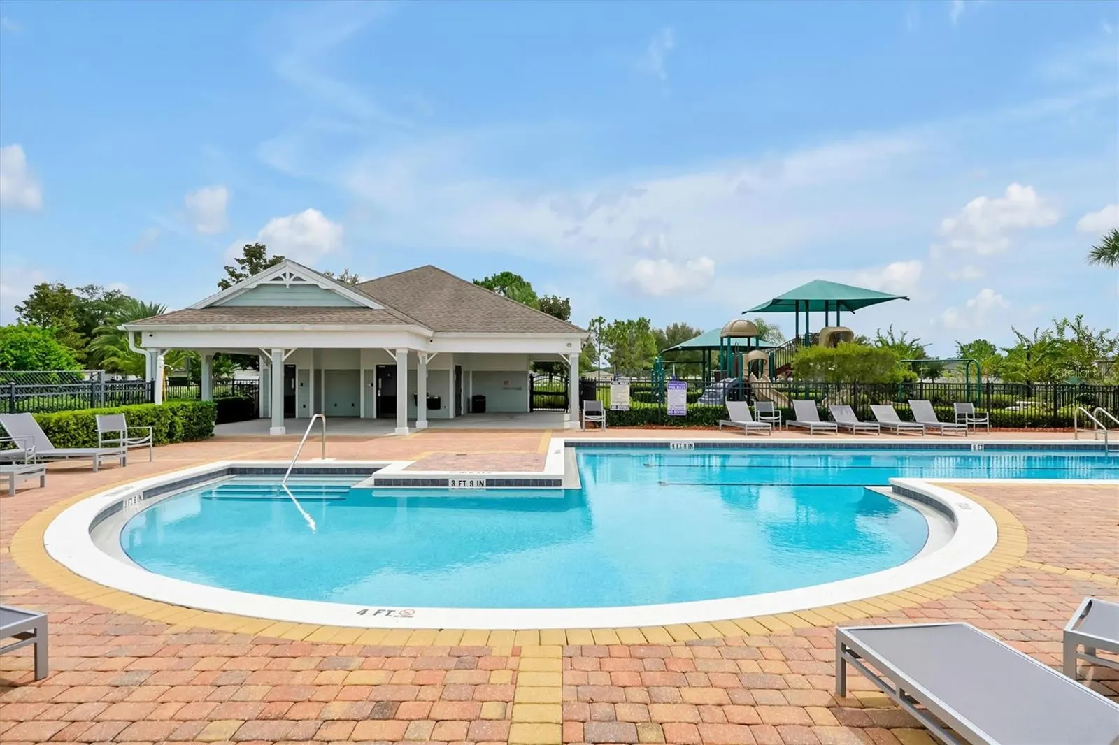 3146 QUEEN ALEXANDRIA DR