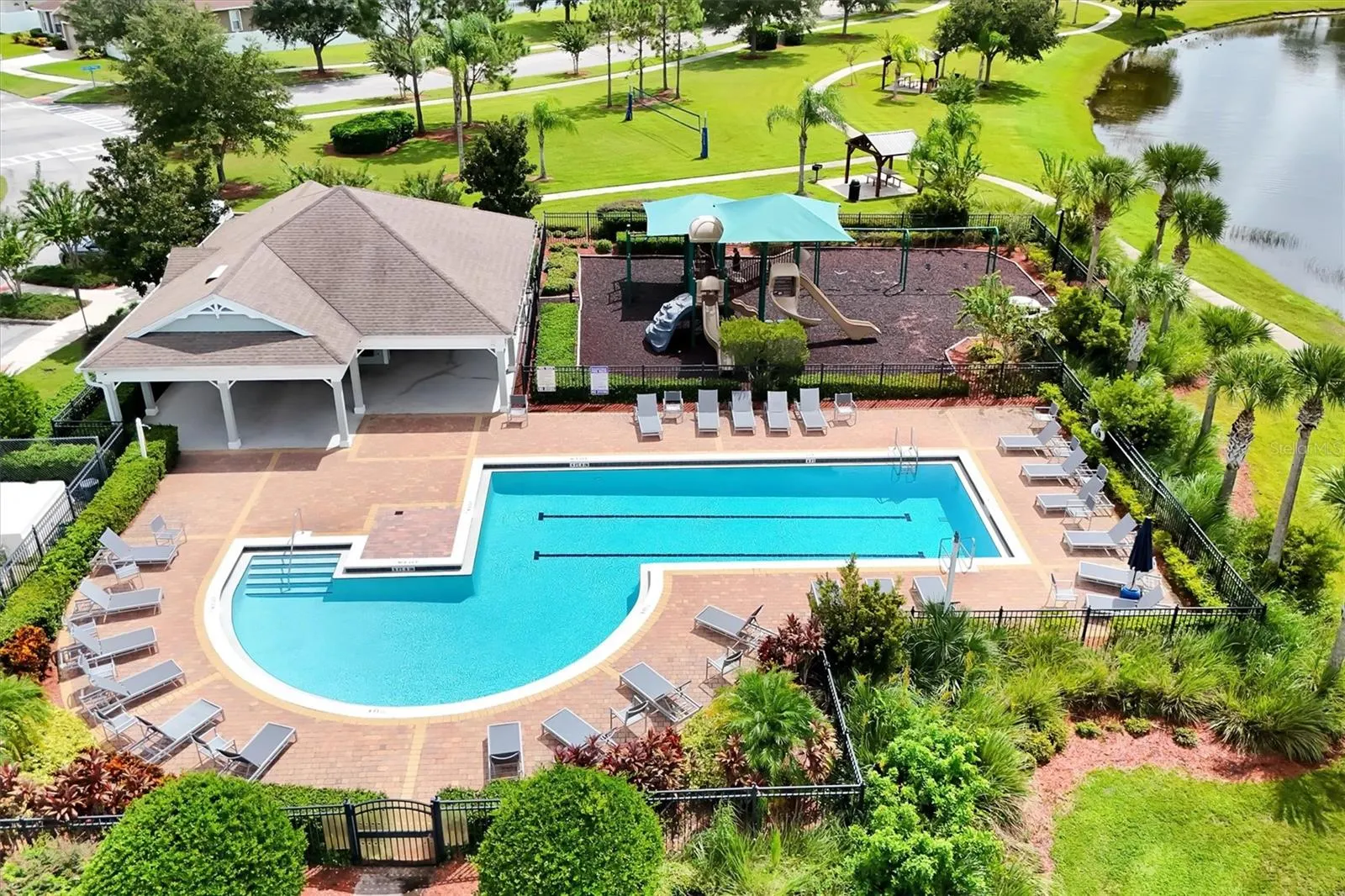3146 QUEEN ALEXANDRIA DR