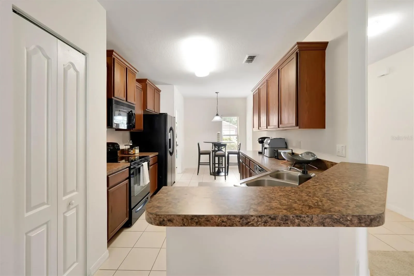 3146 QUEEN ALEXANDRIA DR