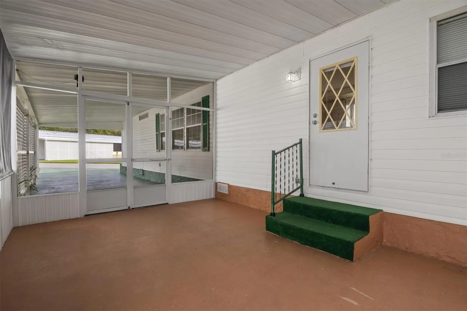 142 EDGEWOOD BLVD