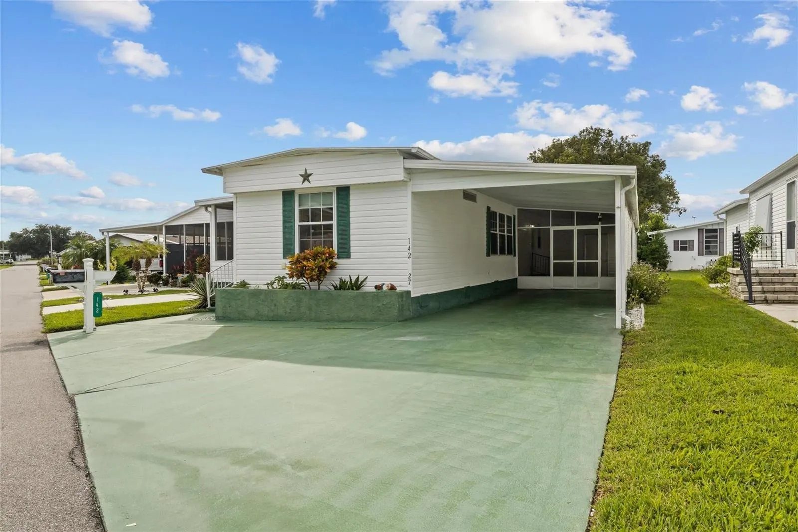 142 EDGEWOOD BLVD