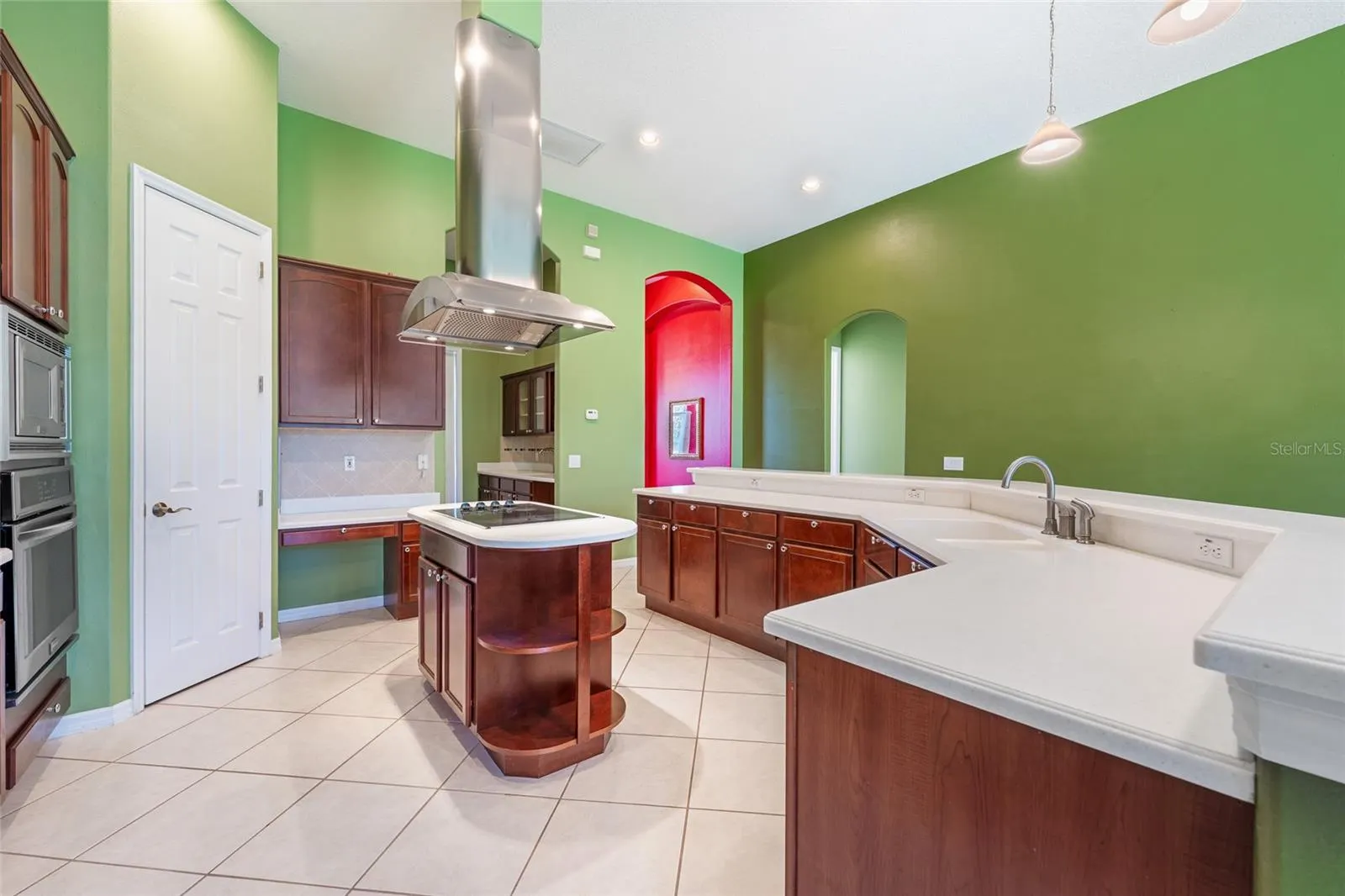 3330 EARLE CT