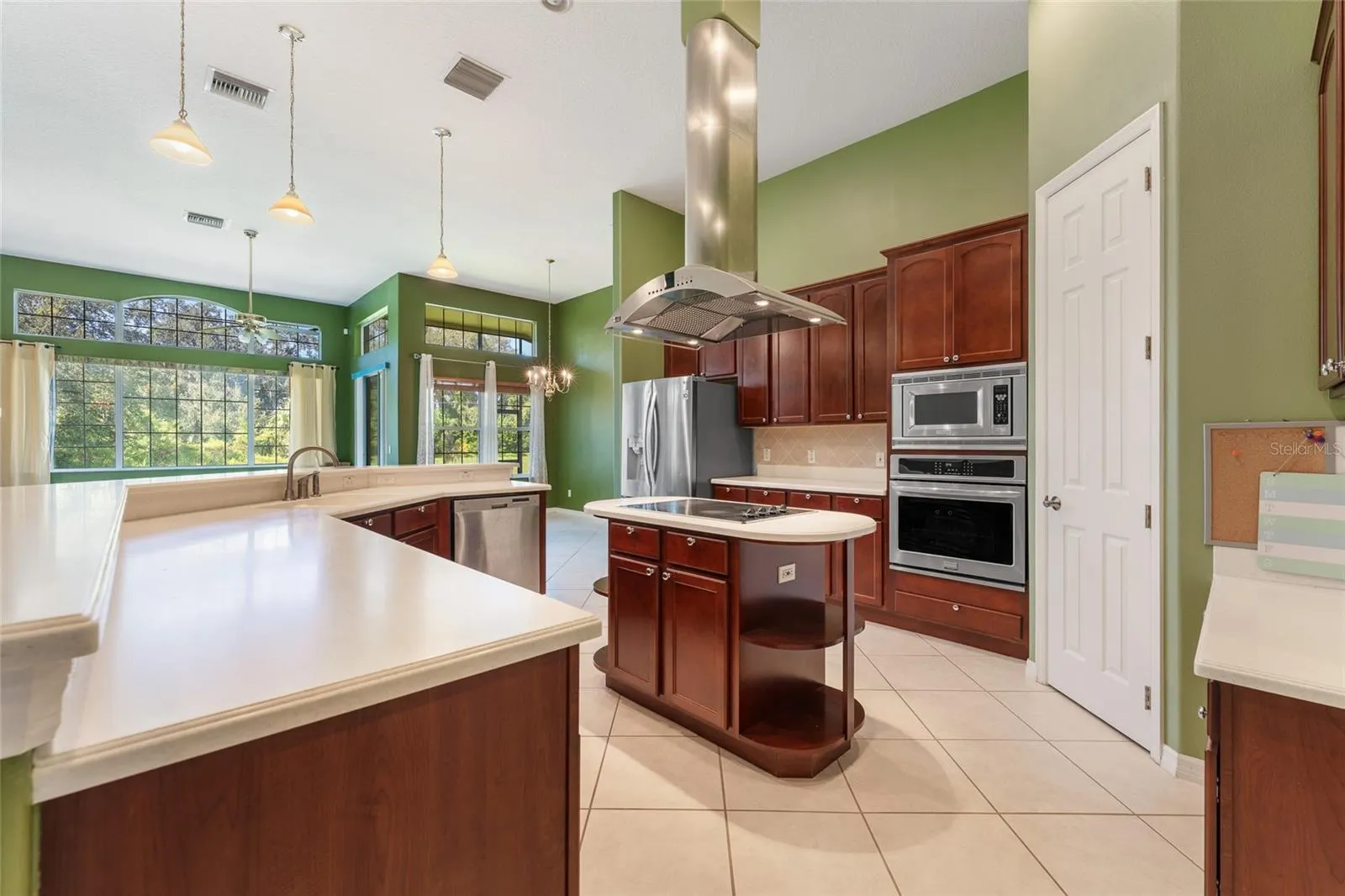3330 EARLE CT