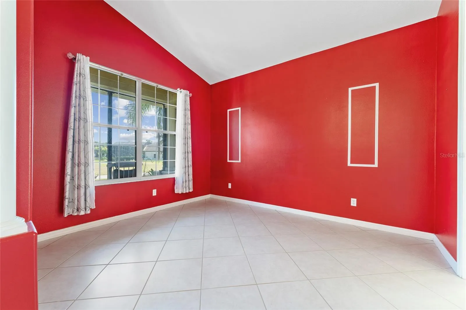 3330 EARLE CT
