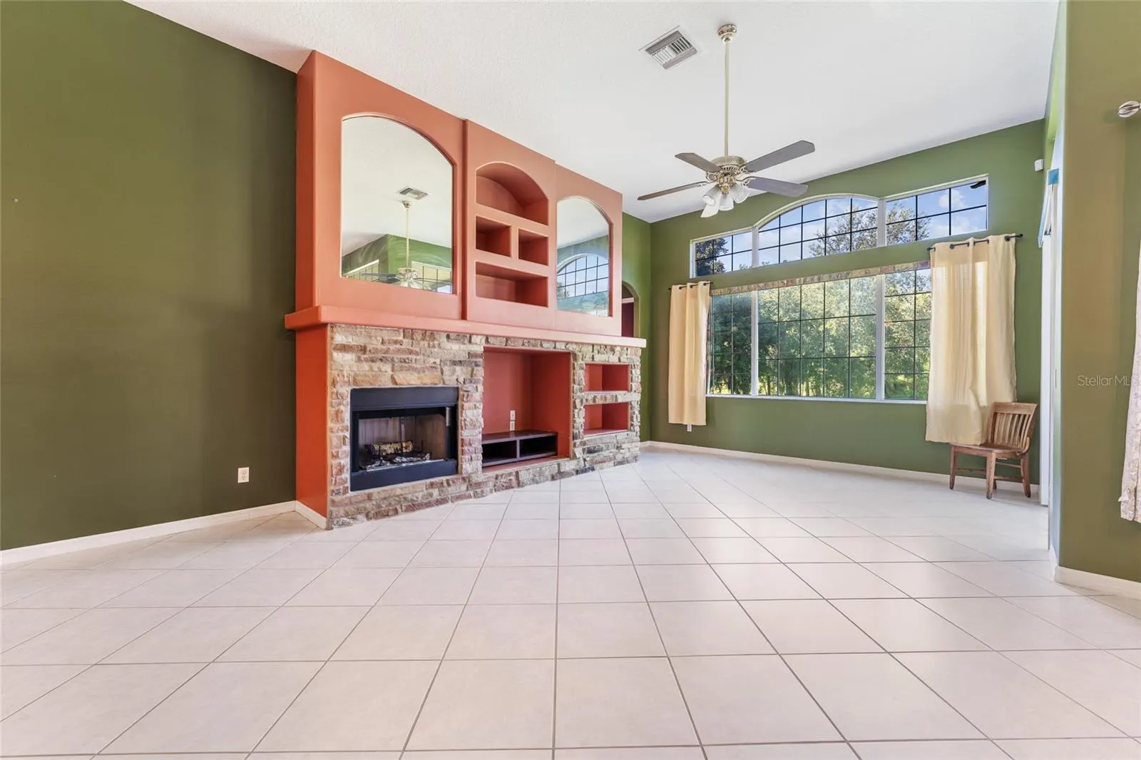3330 EARLE CT