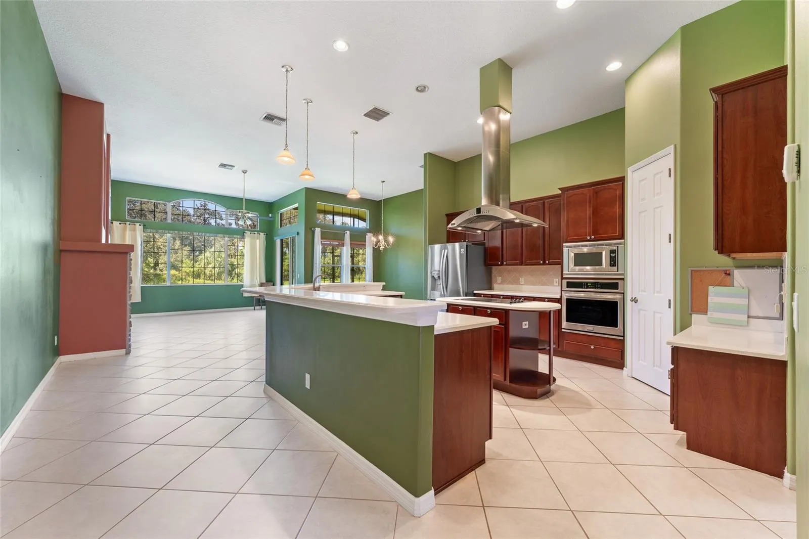 3330 EARLE CT