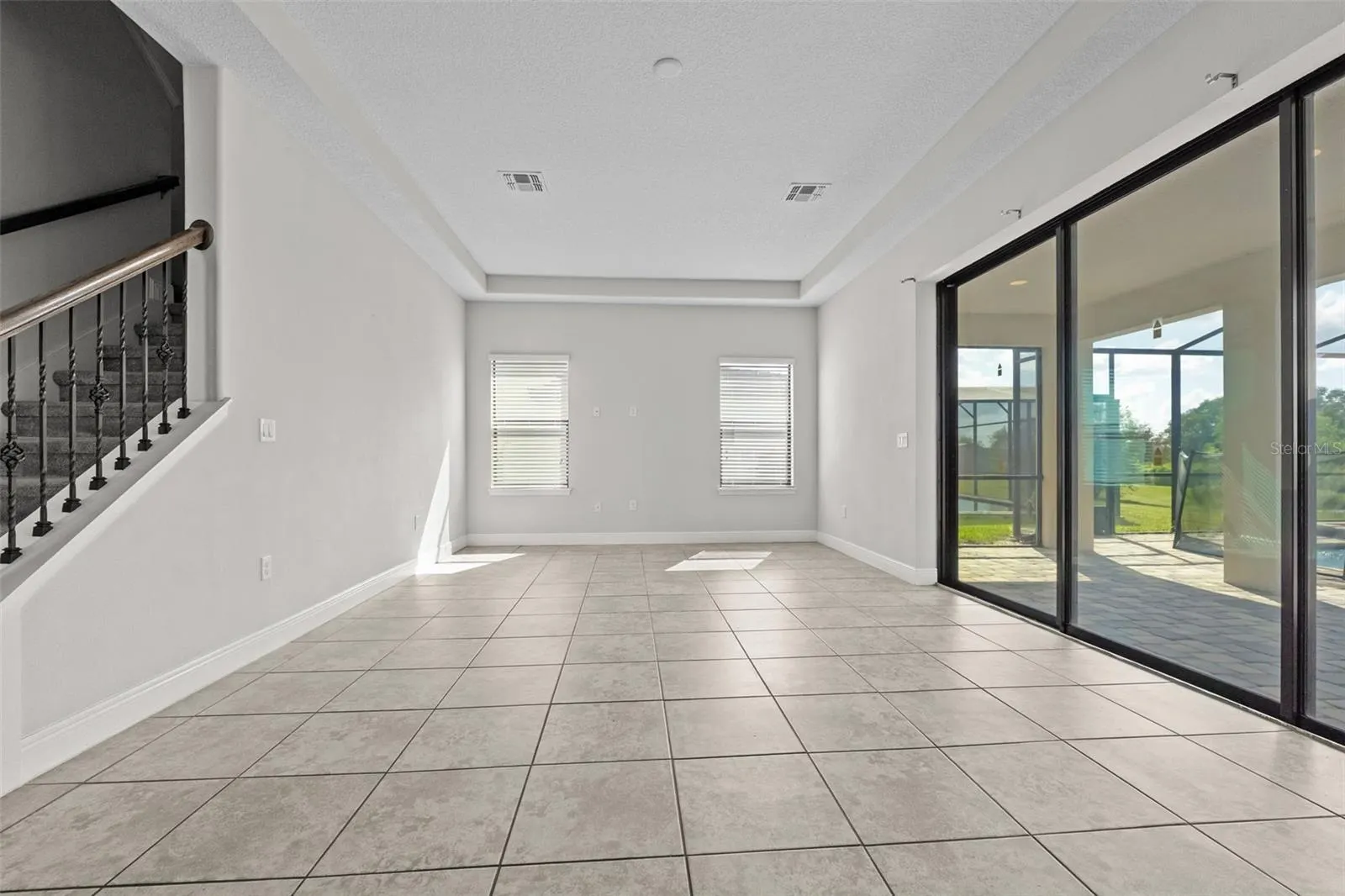 202 KENNY BLVD