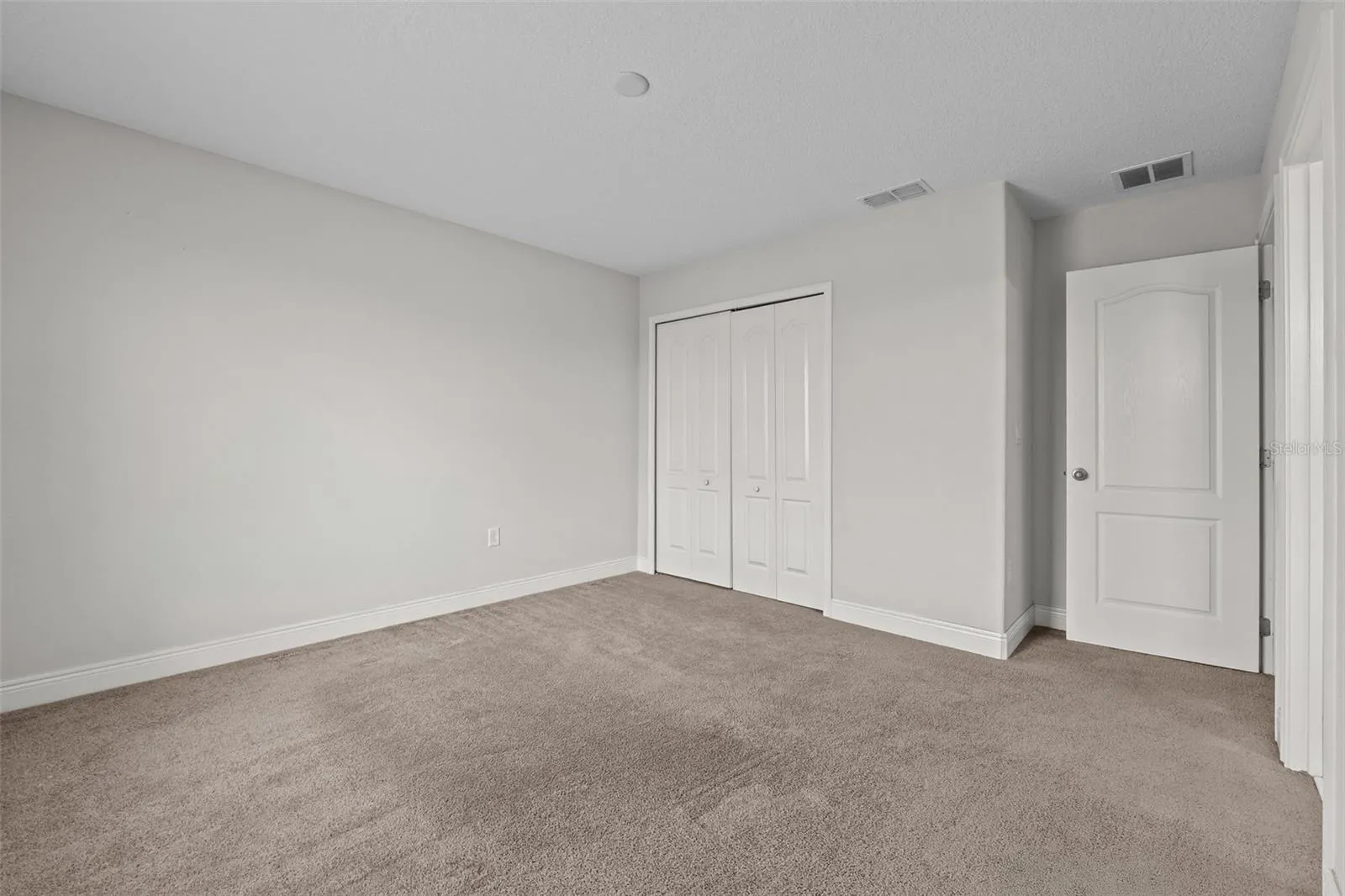 202 KENNY BLVD