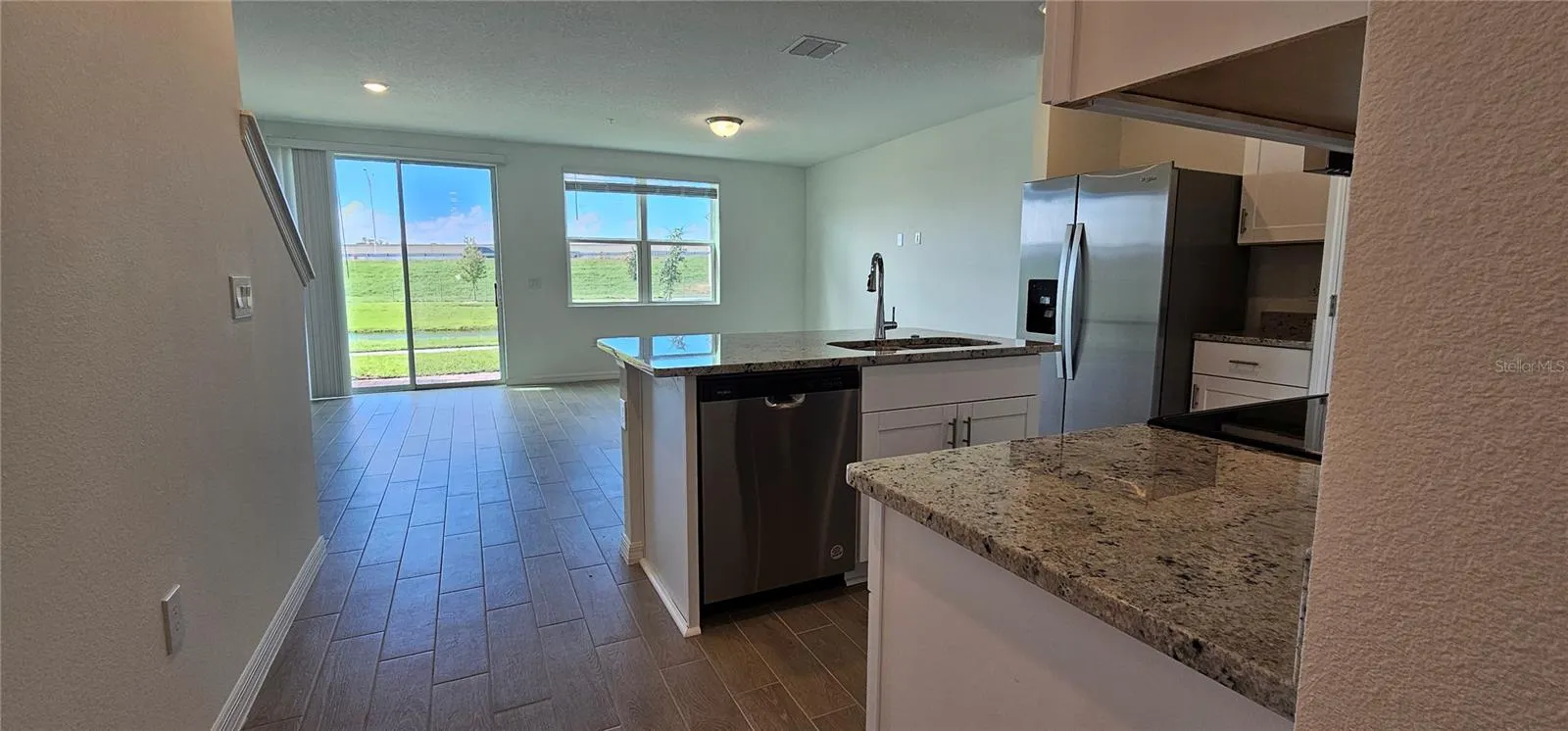 2126 CRAPE JASMINE LN