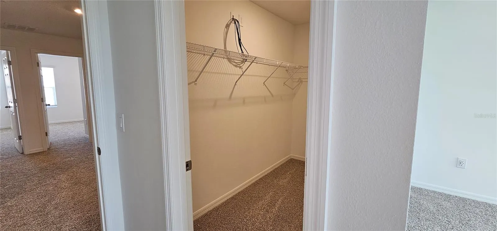 2126 CRAPE JASMINE LN