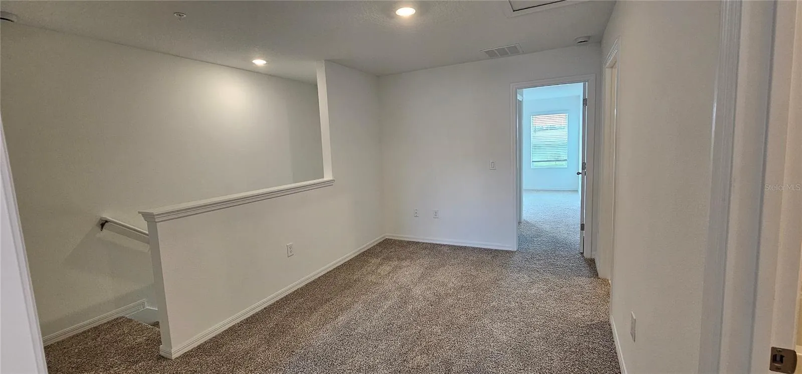 2126 CRAPE JASMINE LN