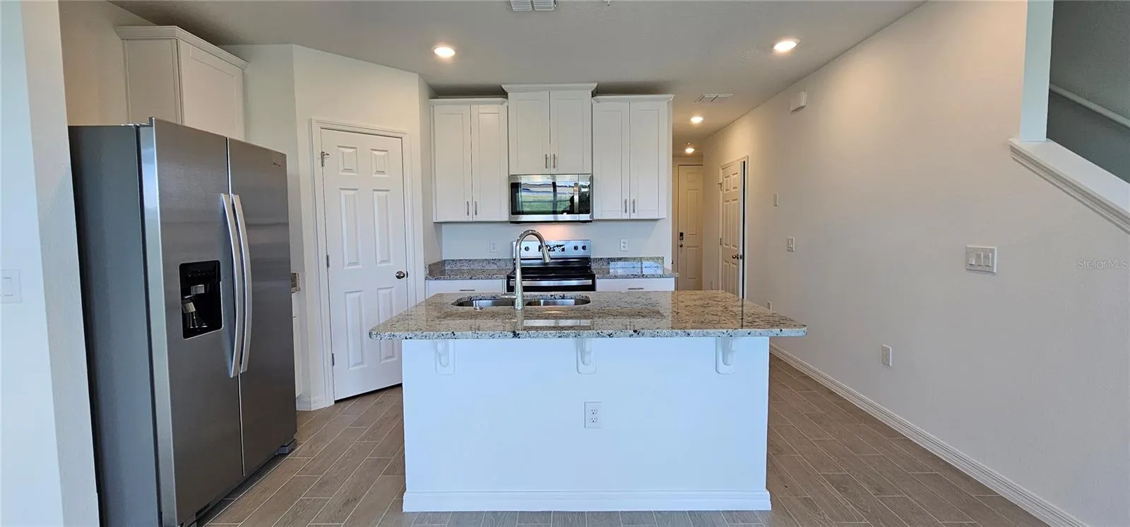 2126 CRAPE JASMINE LN