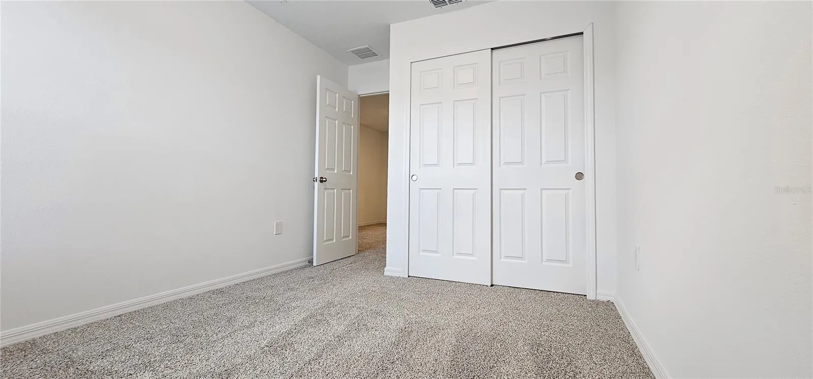 2126 CRAPE JASMINE LN