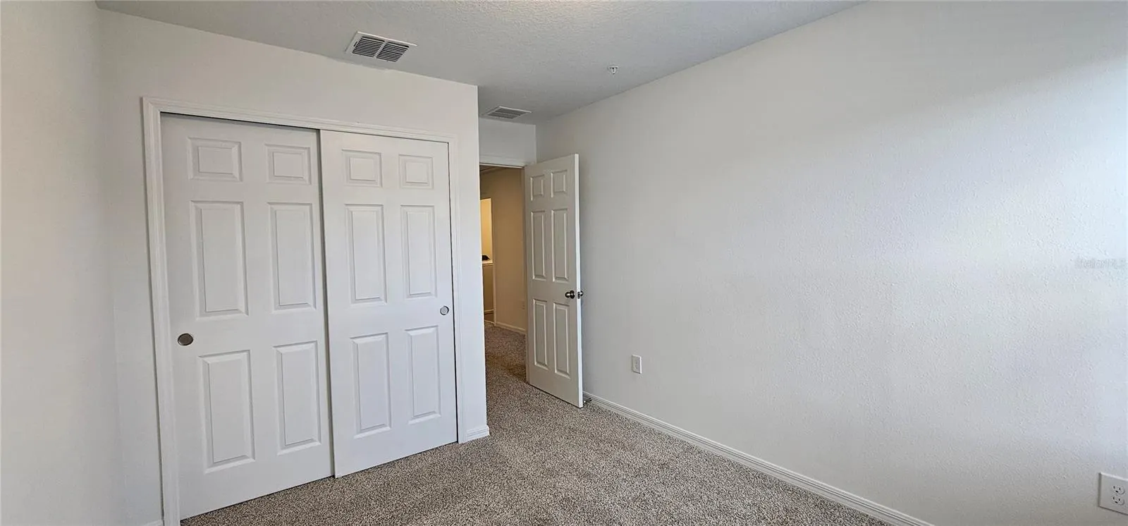 2126 CRAPE JASMINE LN