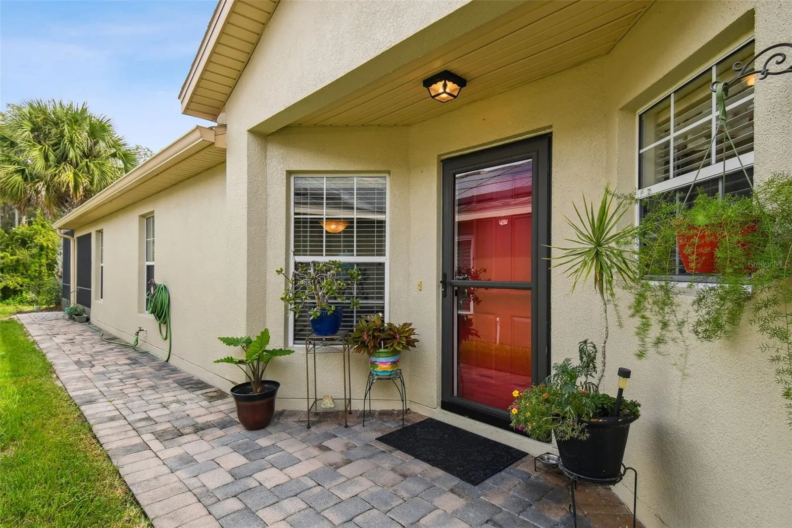 504 GRAND CANAL DR
