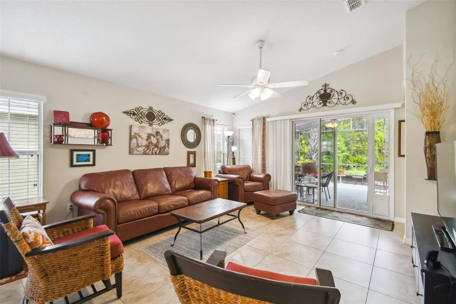504 GRAND CANAL DR