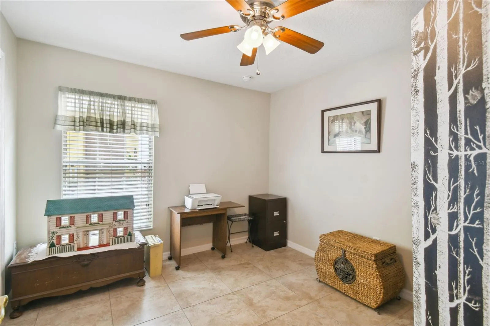 504 GRAND CANAL DR