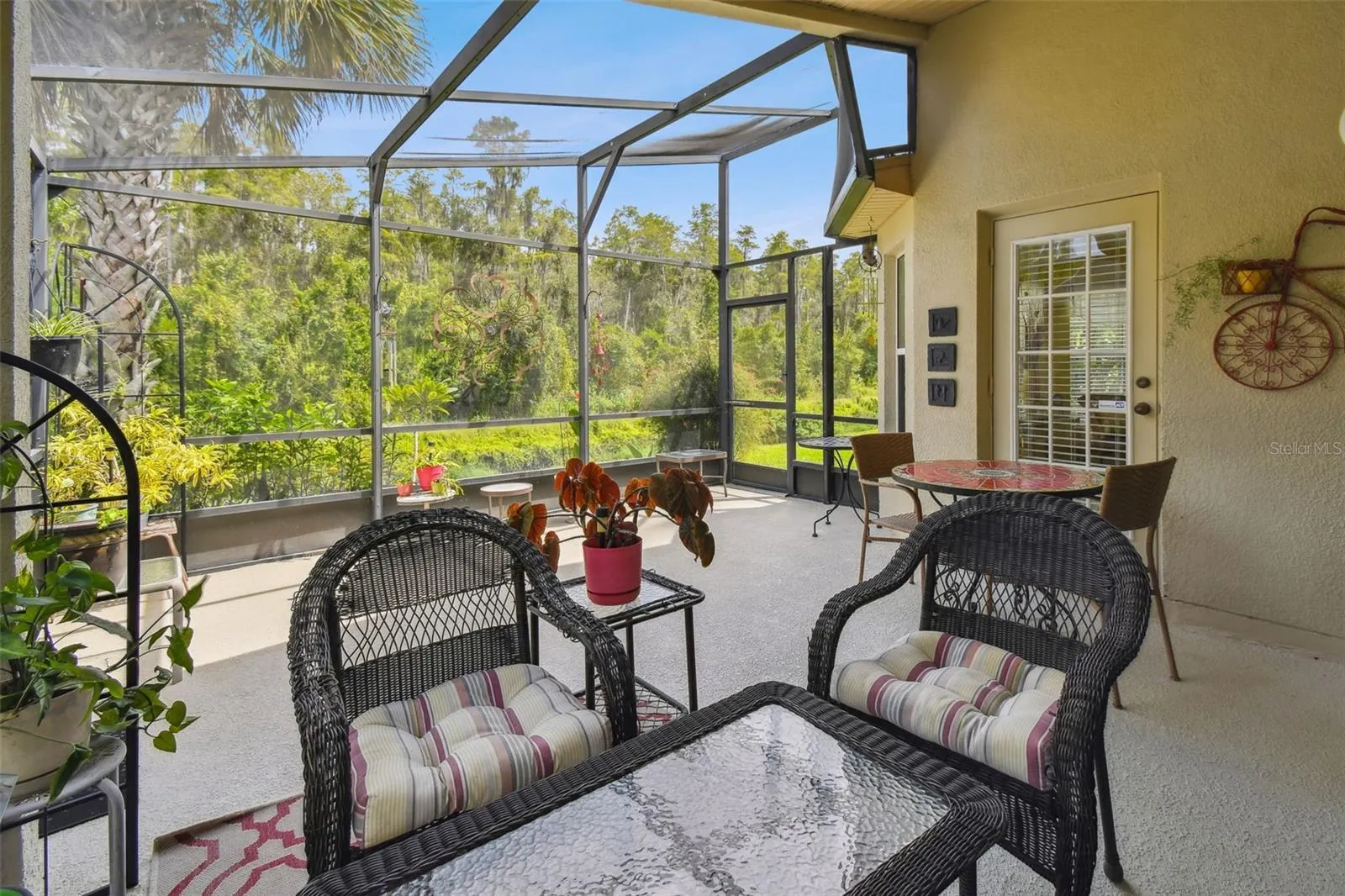 504 GRAND CANAL DR