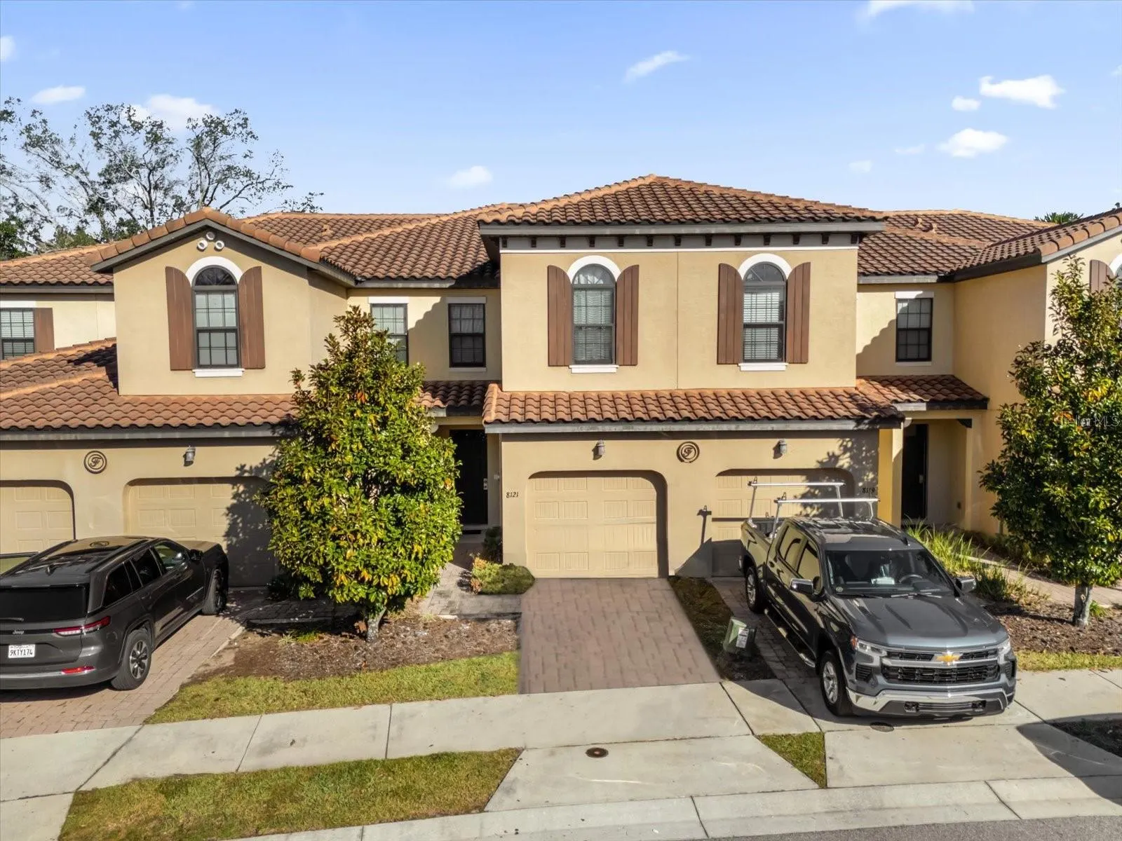 8121 ROSEVILLE BLVD