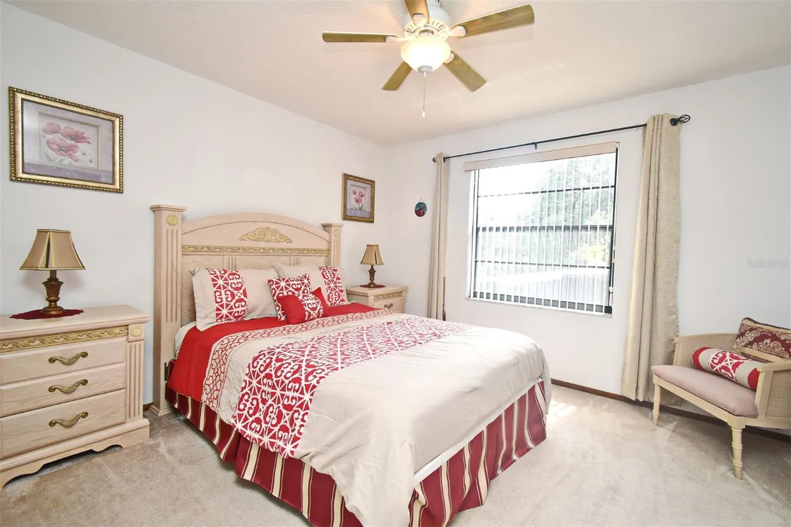 1438 LONDRA LN
