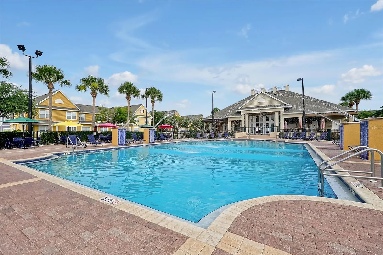 2618 LODI CIRCLE #102, #102