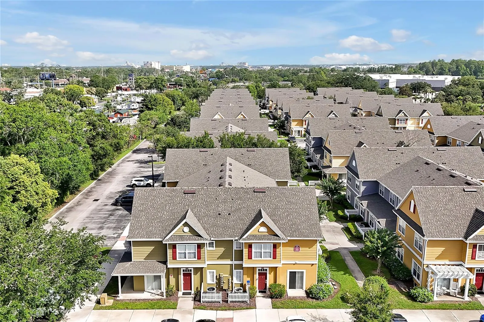 2618 LODI CIRCLE #102, #102