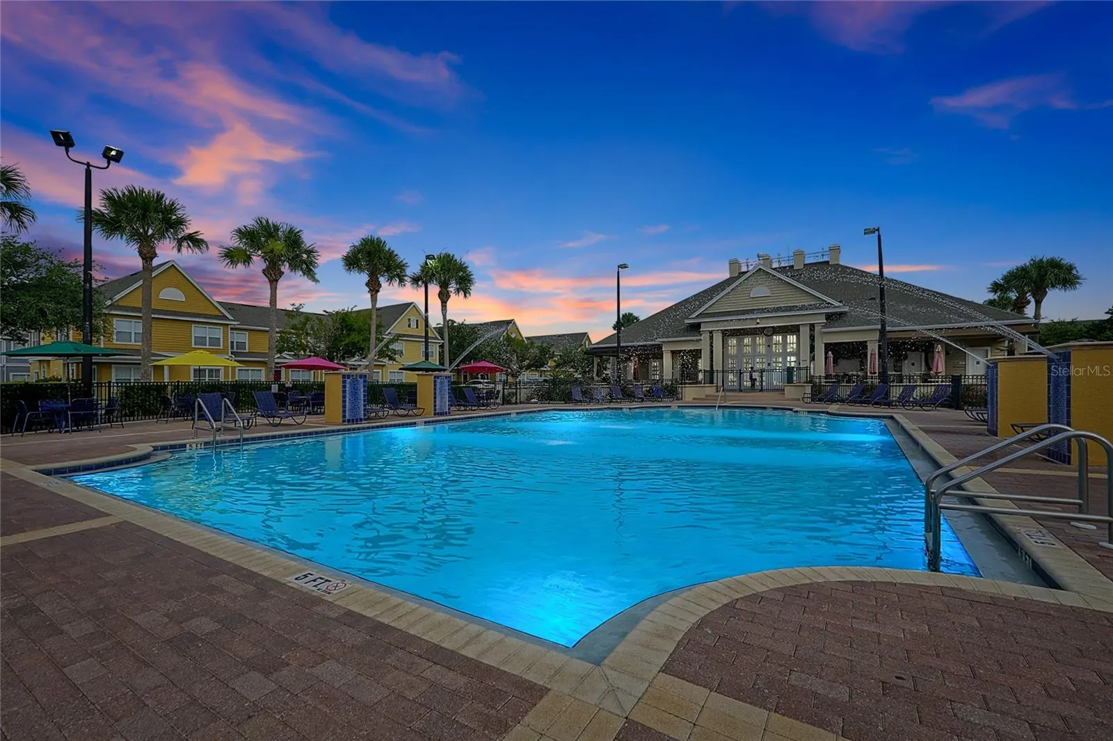 2618 LODI CIRCLE #102, #102
