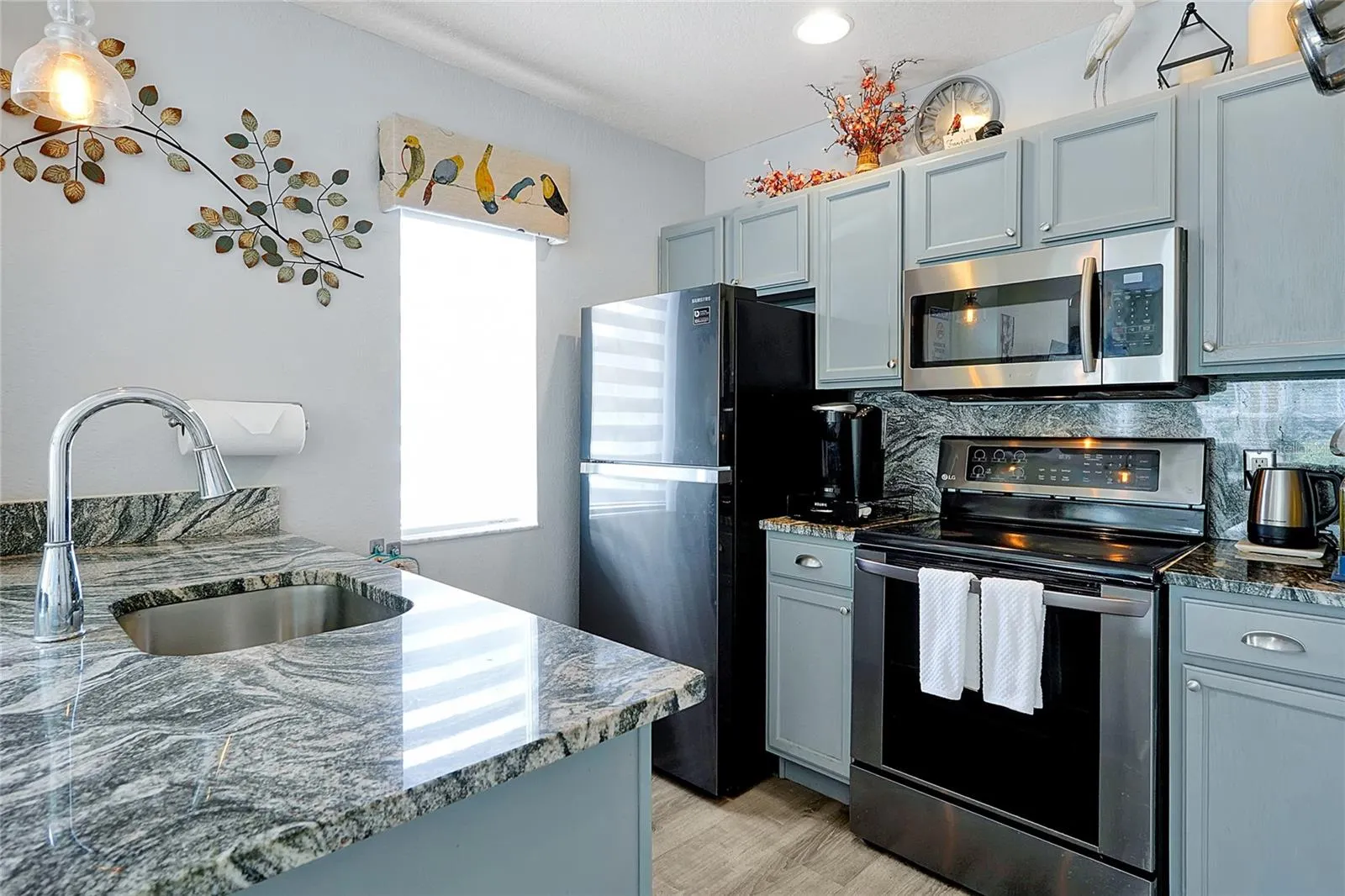 2618 LODI CIRCLE #102, #102