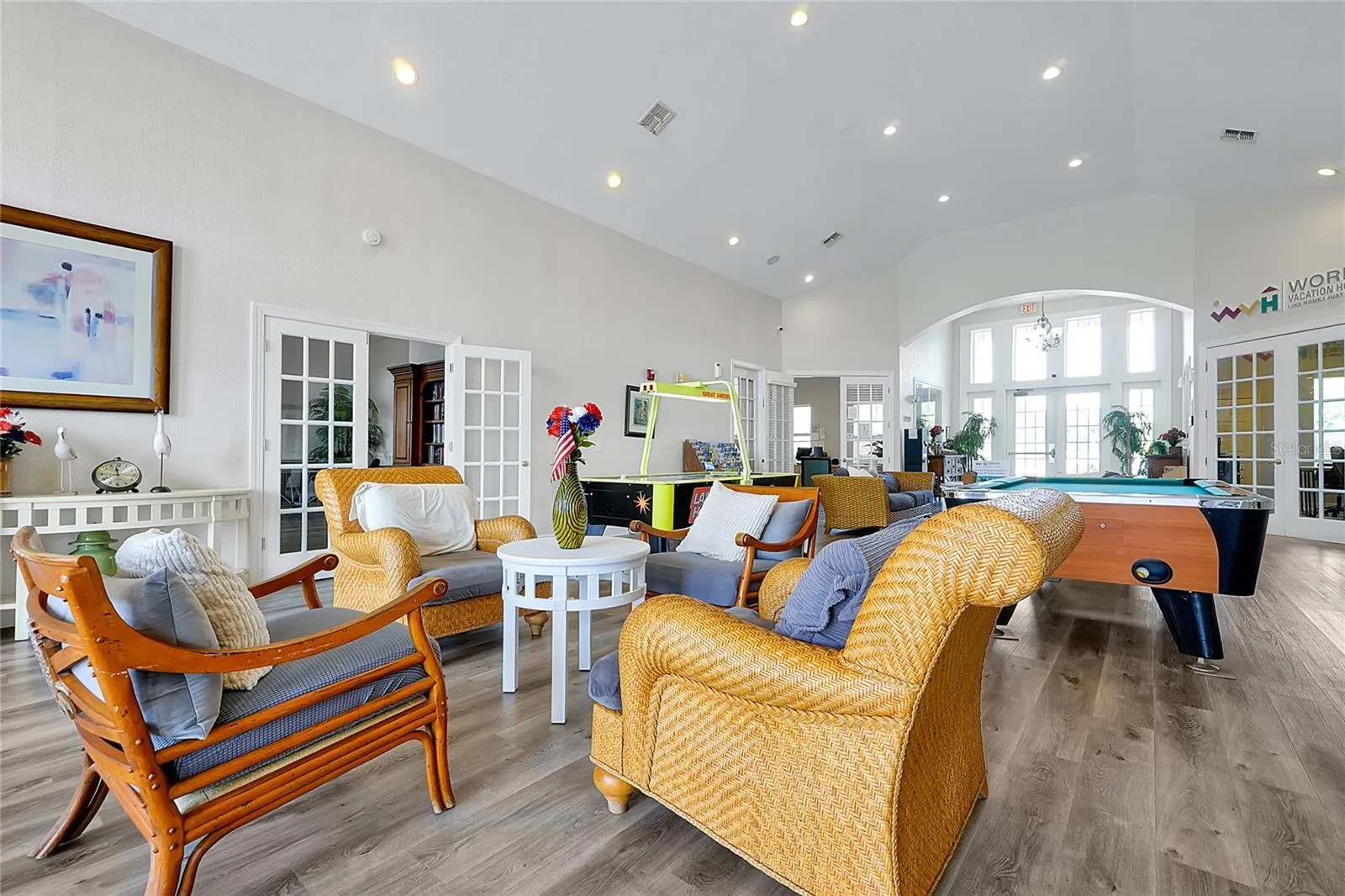 2618 LODI CIRCLE #102, #102