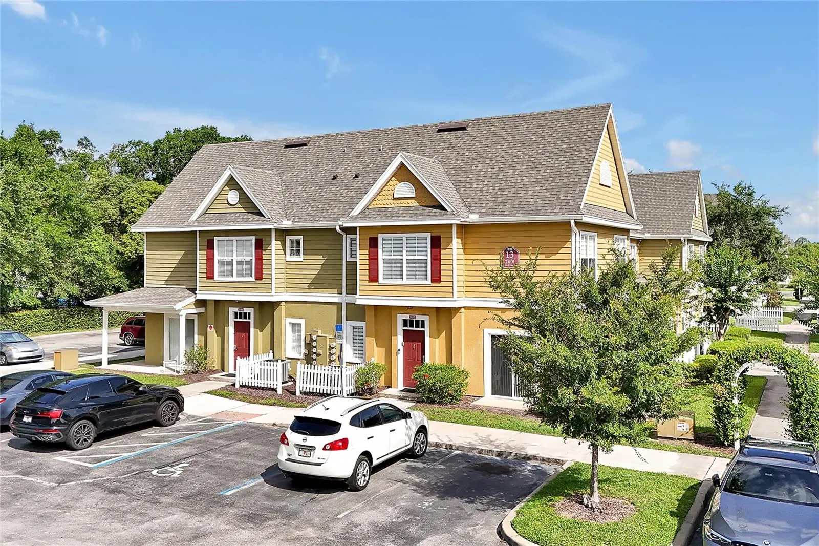 2618 LODI CIRCLE #102, #102