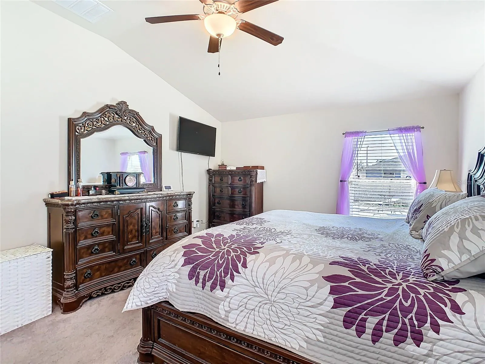 649 MEADOW POINTE DR