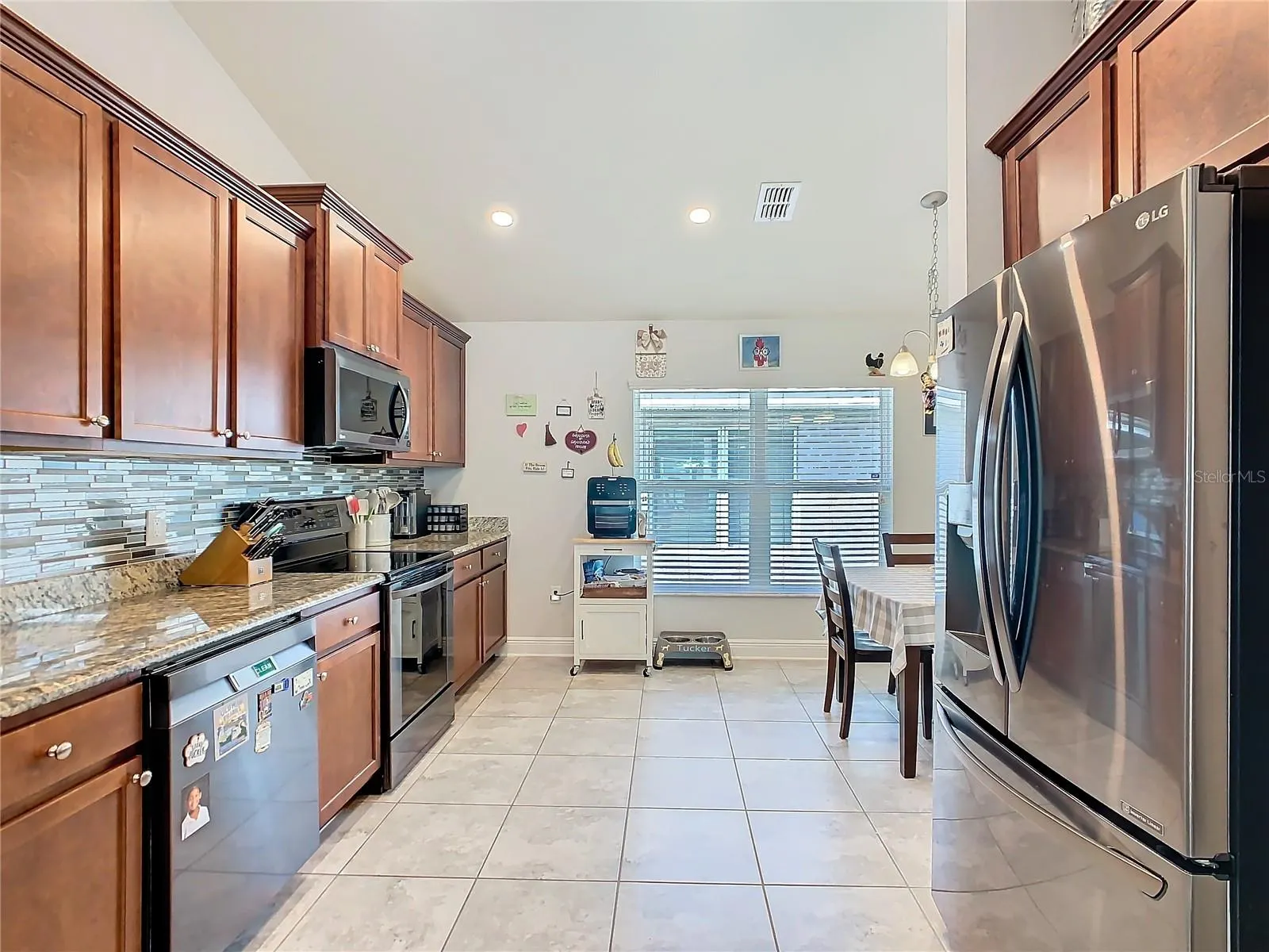 649 MEADOW POINTE DR