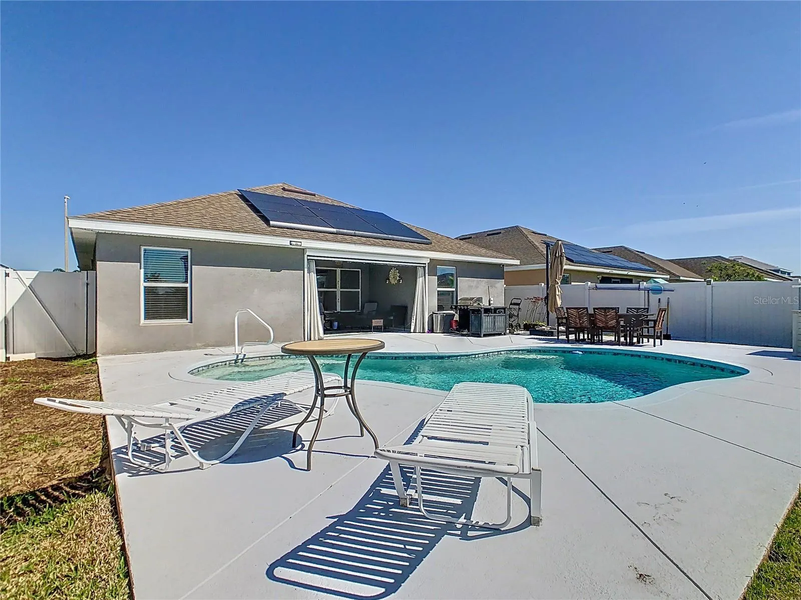 649 MEADOW POINTE DR