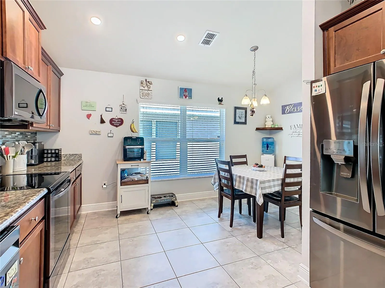 649 MEADOW POINTE DR