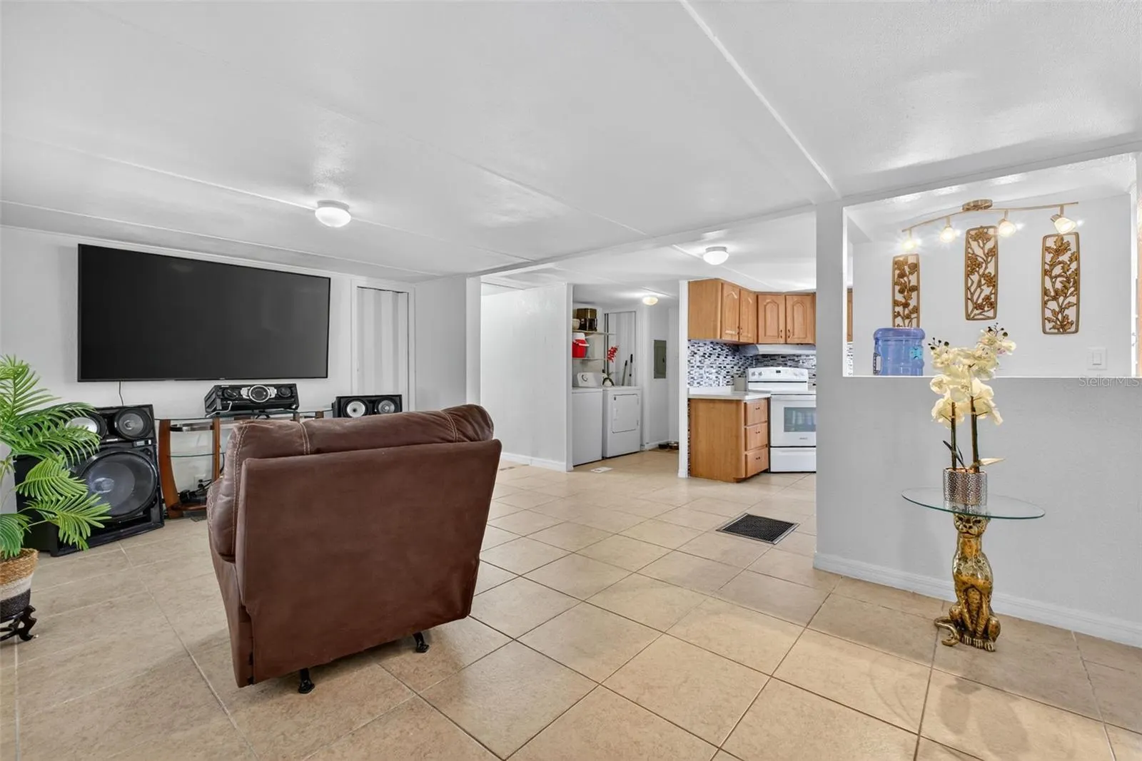 1452 TIGER LAKE RD